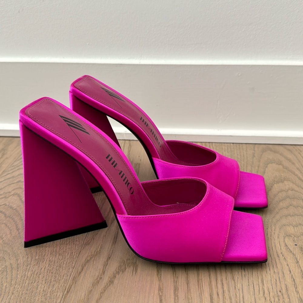 The attico Devon mule hot pink